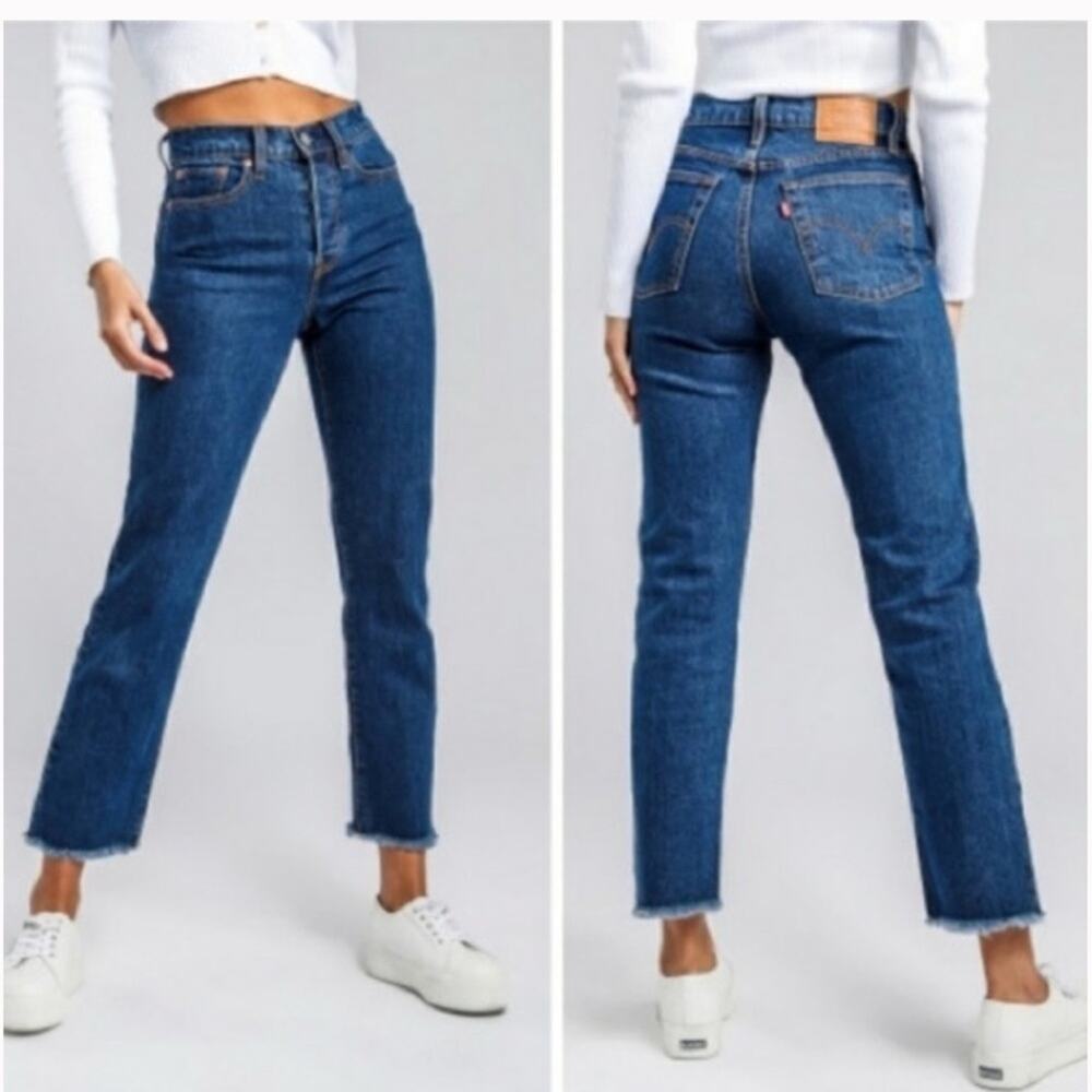 Levi’s Premium Wedgie Fit Cropped Jeans Blue Denim Size 25   Highrise, Cropped
